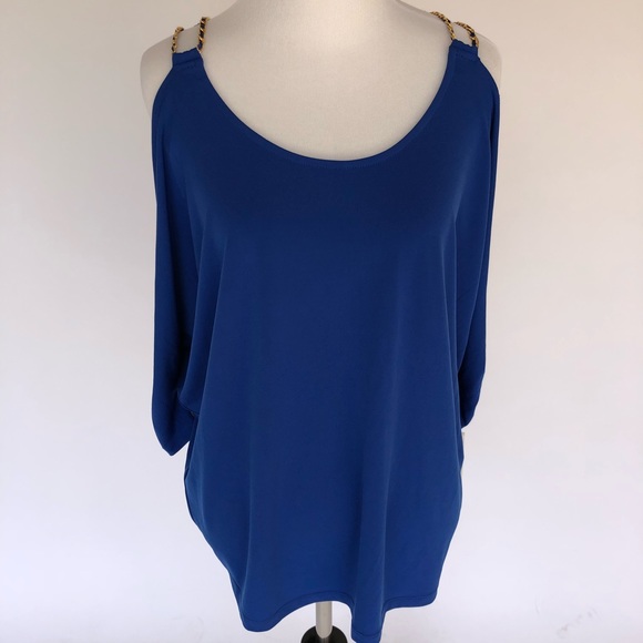 thalia sodi cold shoulder tops